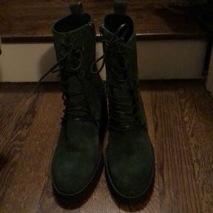 Like new, Free people Dylan boot, deep green color